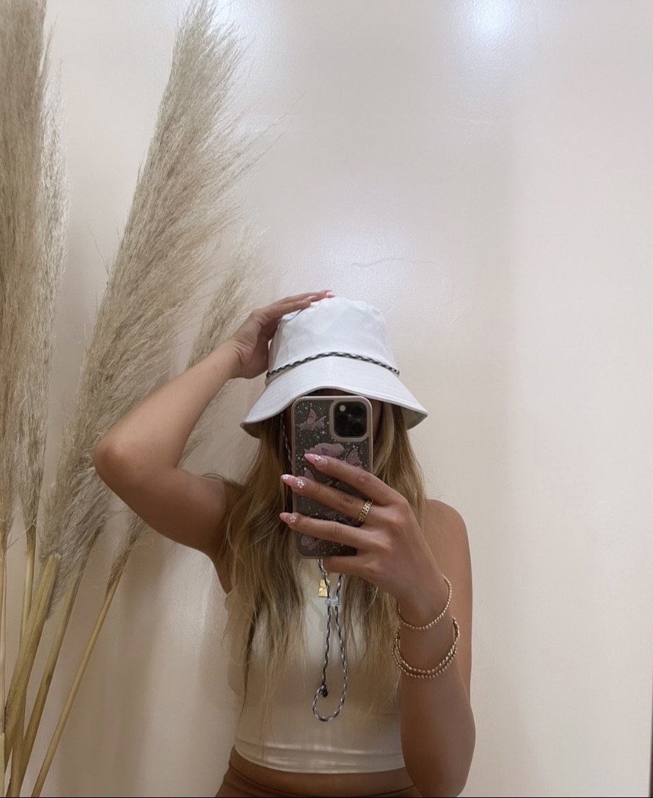 White bucket hat