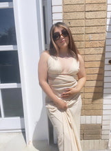 Load image into Gallery viewer, Cream Miami Mami Set
