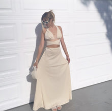 Load image into Gallery viewer, Cream Miami Mami Set
