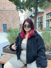Load image into Gallery viewer, Keeping It Cozy Jacket
