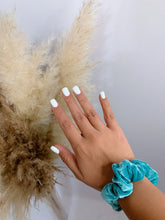 Load image into Gallery viewer, Velvet Scrunchies

